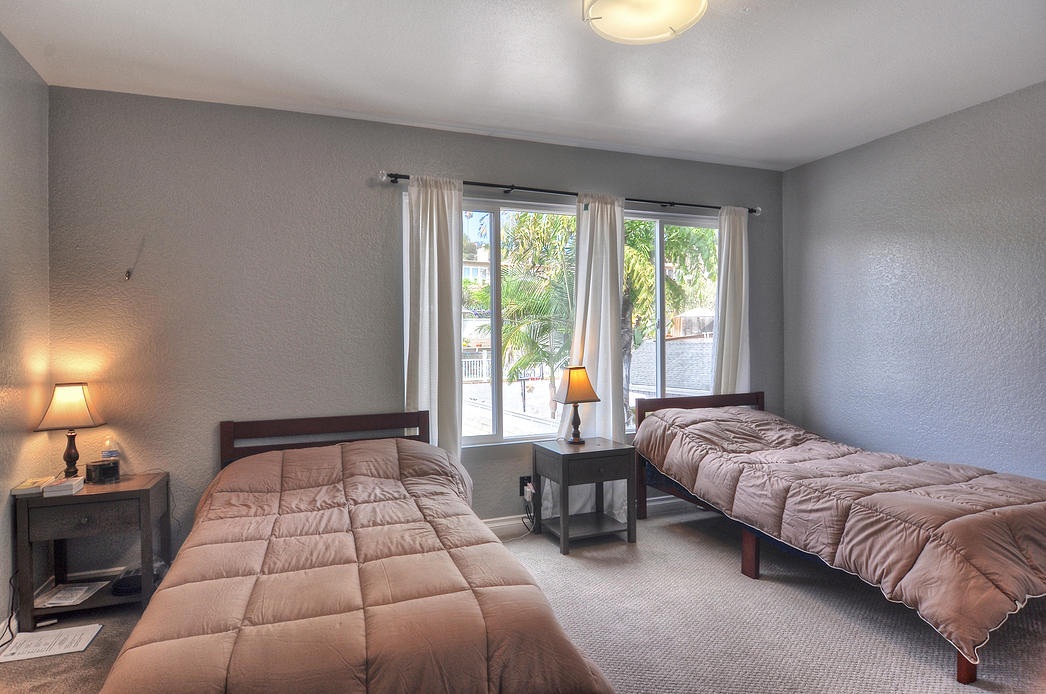 Living Grace Sober Living for Men Recovery Compass